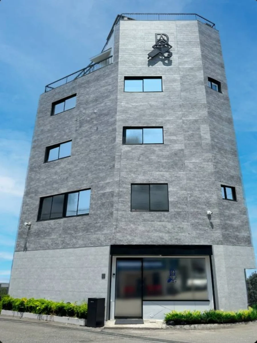 本社の外観